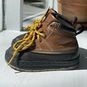 Nike ACG Toddler Duck Boot - size 5c